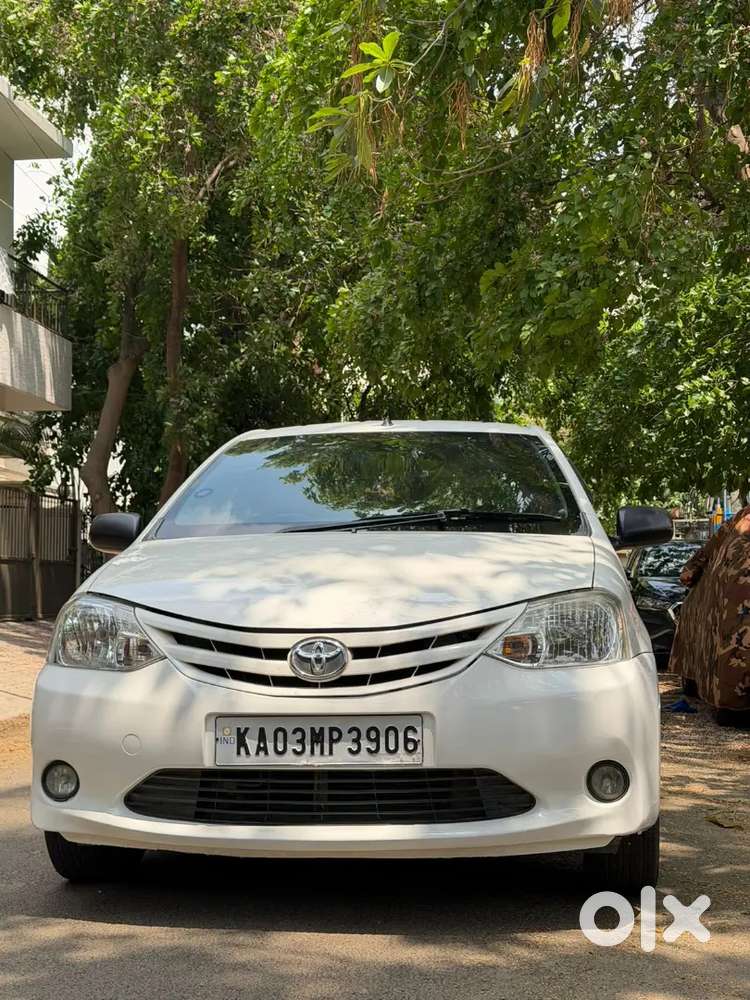 Toyota Etios Liva 2011