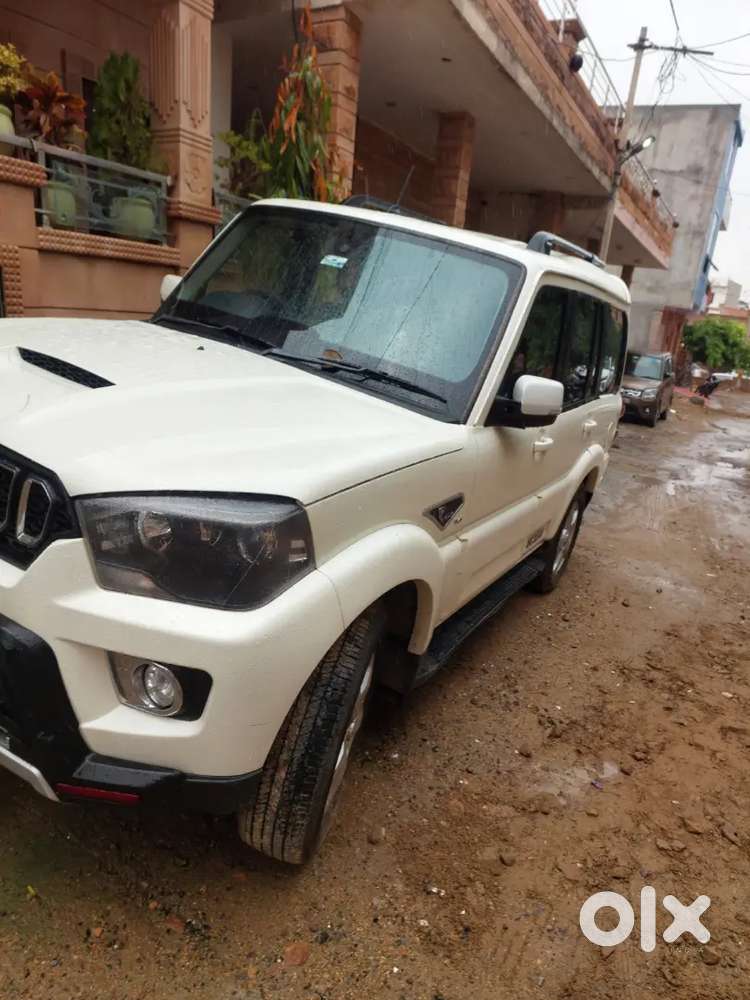 Mahindra Scorpio Diesel Manual 2021 Variant