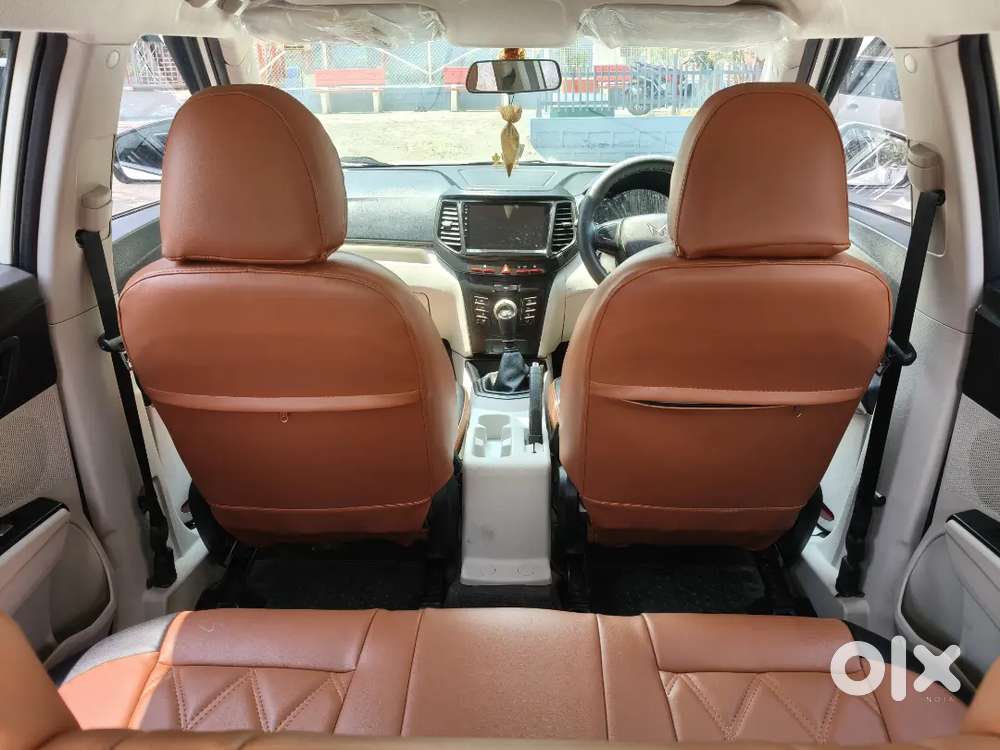 Mahindra Xuv300 2023 Diesel 55000 Kms Showroom Track Original Paint