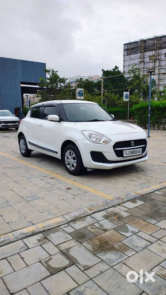 Maruti Suzuki Swift Vxi Optional, 2022, Petrol
