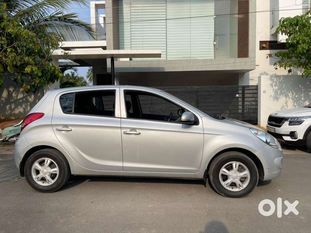 Hyundai I20 2010-2012 1.2 Sportz, 2011, Petrol