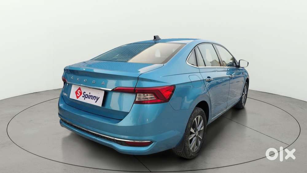 Skoda Slavia Style 1.0l Tsi At, 2022, Petrol