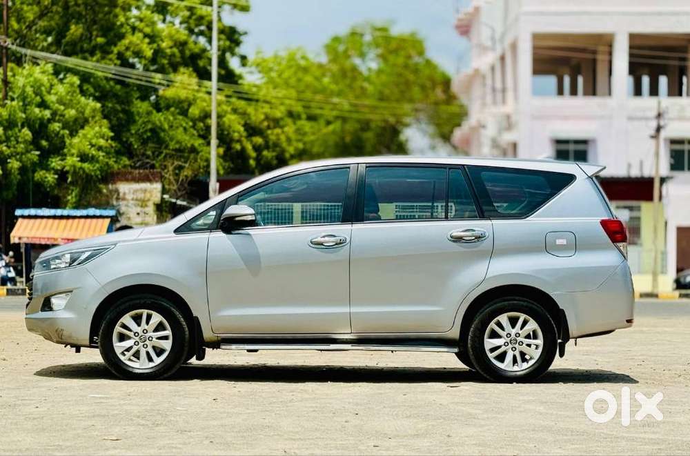 Toyota Innova Crysta 2.4 G Mt, 2016, Diesel