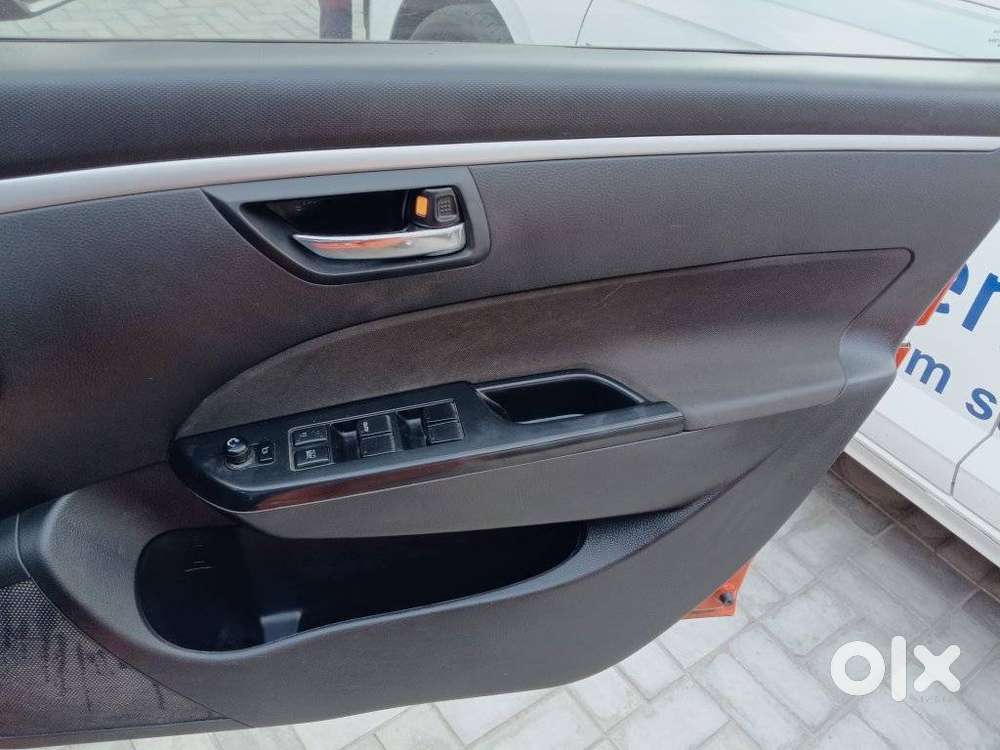 Maruti Suzuki Swift Vxi 1.2 Abs Bs-iv, 2017, Petrol