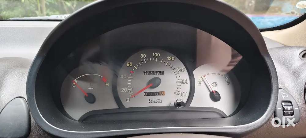 Hyundai Santro Xing 2013b