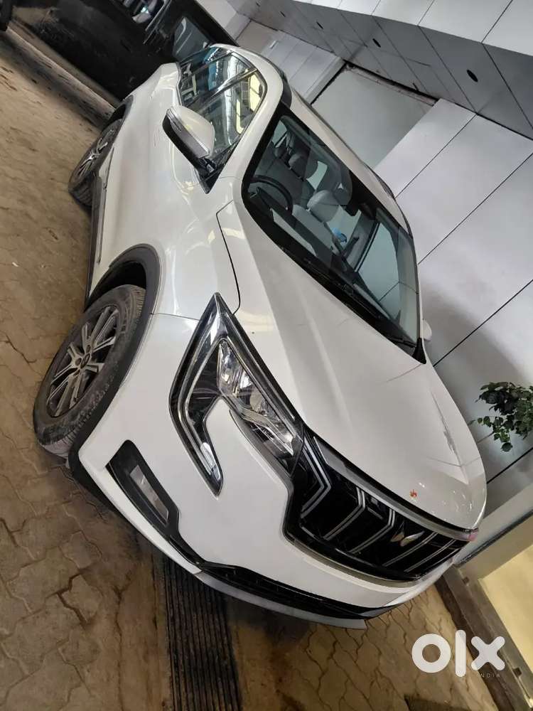 Mahindra Xuv700 Diesel 2022 Ax7