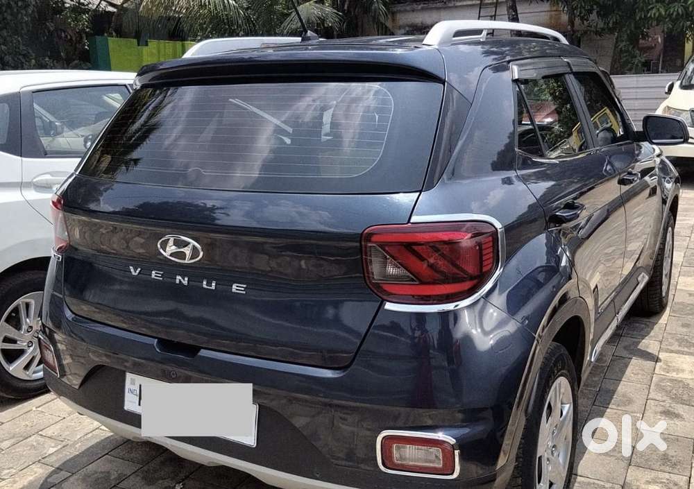 Hyundai Venue S 1.2 Petrol, 2021, Petrol