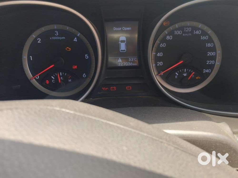 Hyundai Santa Fe 2014 Diesel Well Maintained