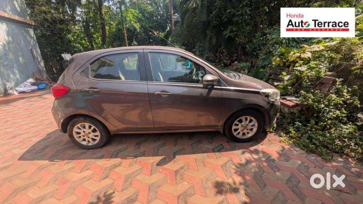 Tata Tiago Xza, 2017, Petrol
