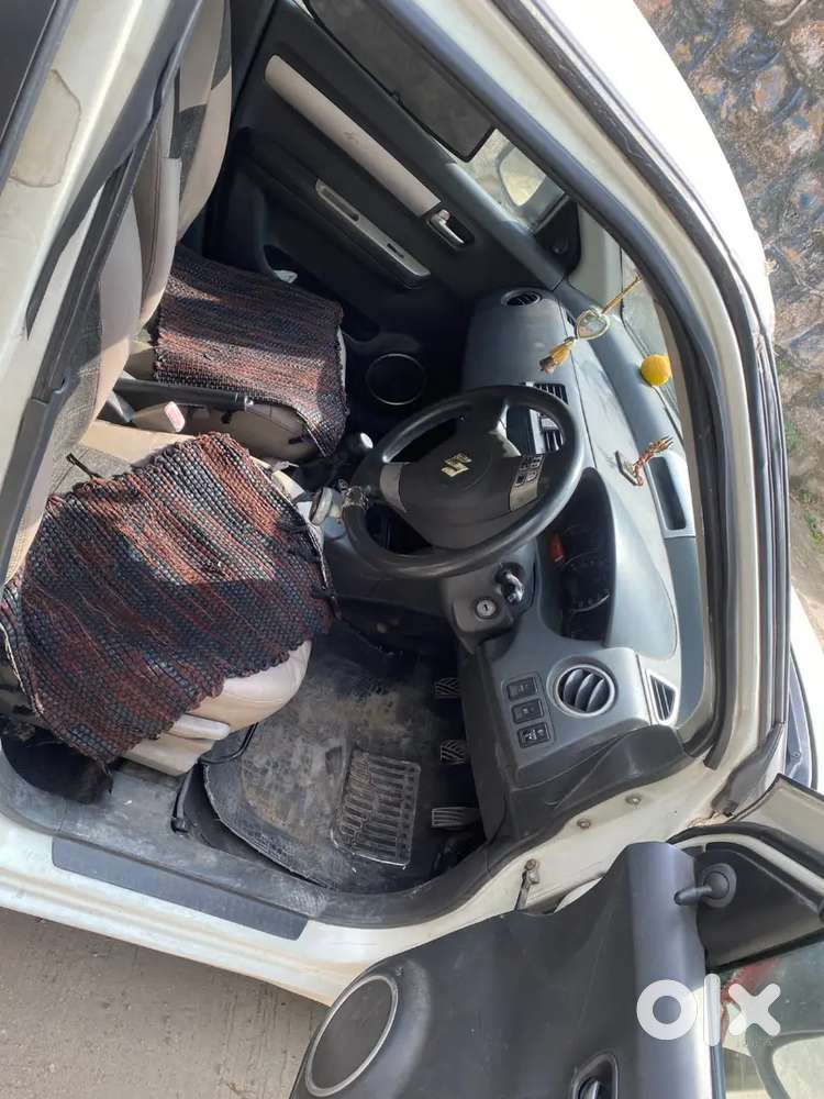 Maruti Suzuki Swift Dzire 2010