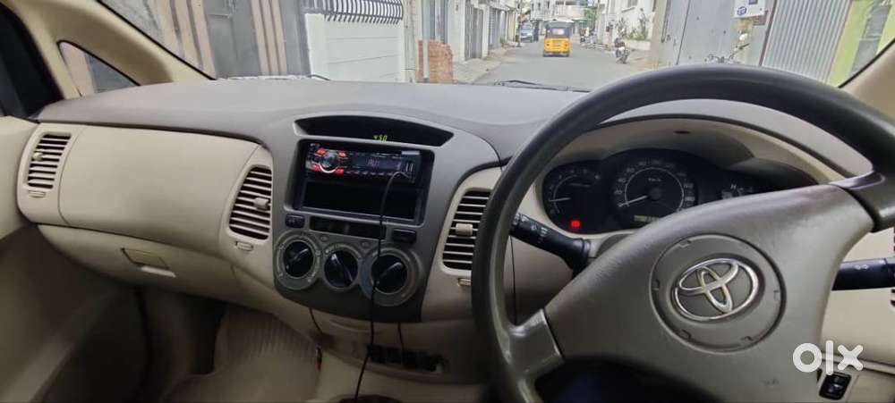 Toyota Innova (2006)