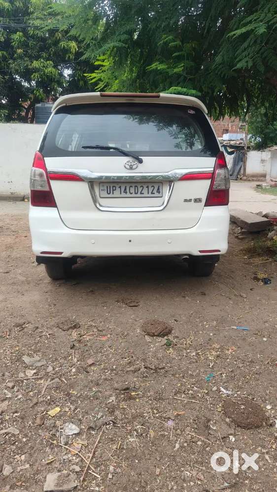Toyota Innova 2014 Diesel Well Maintained