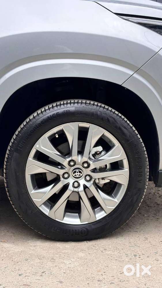 Toyota Innova Hycross, 2026, Petrol