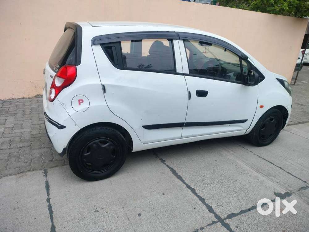 Chevrolet Beat, 2015, Petrol
