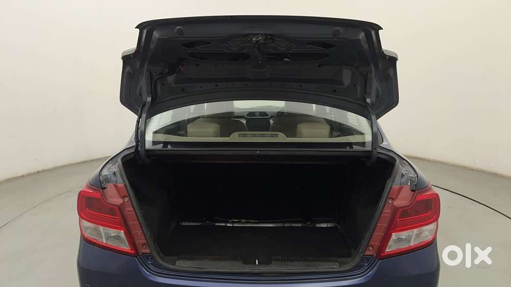 Maruti Suzuki Dzire 1.2 Zxi, 2017, Petrol