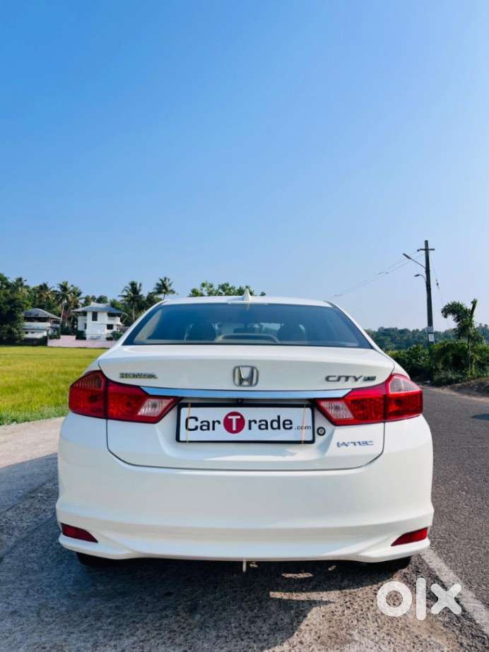 Honda City I-vtec V, 2015, Petrol