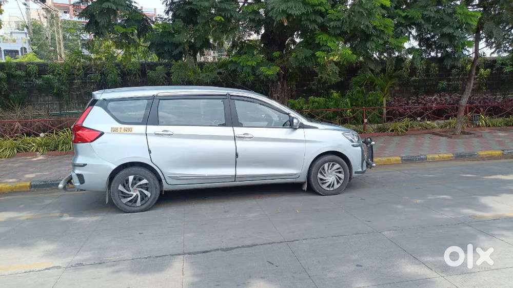 Toyota Rumion Petrol Plus Cng 2025