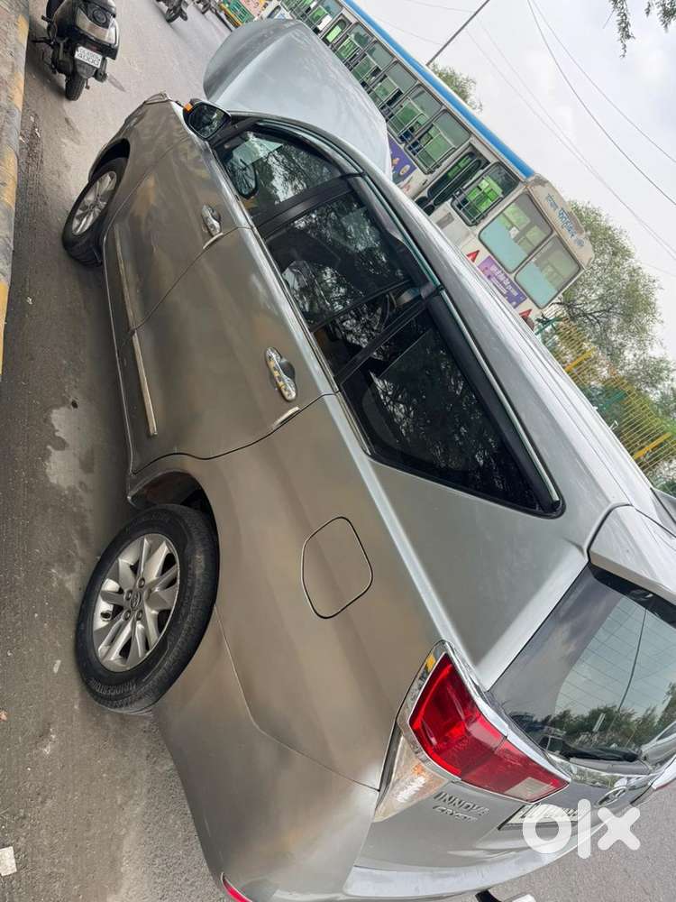 Toyota Innova Crysta 2017