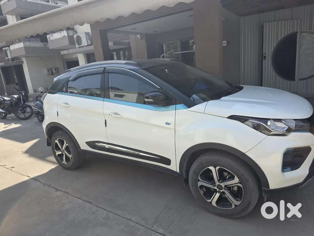 Tata Nexon Ev Xz+