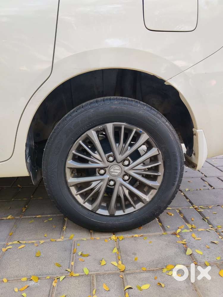 Maruti Suzuki Ertiga Zxi Shvs, 2021, Petrol