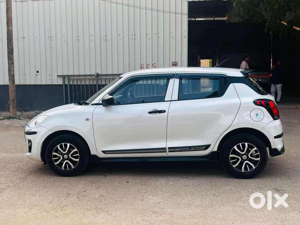 Maruti Suzuki Swift Lxi Optional-o, 2024, Petrol