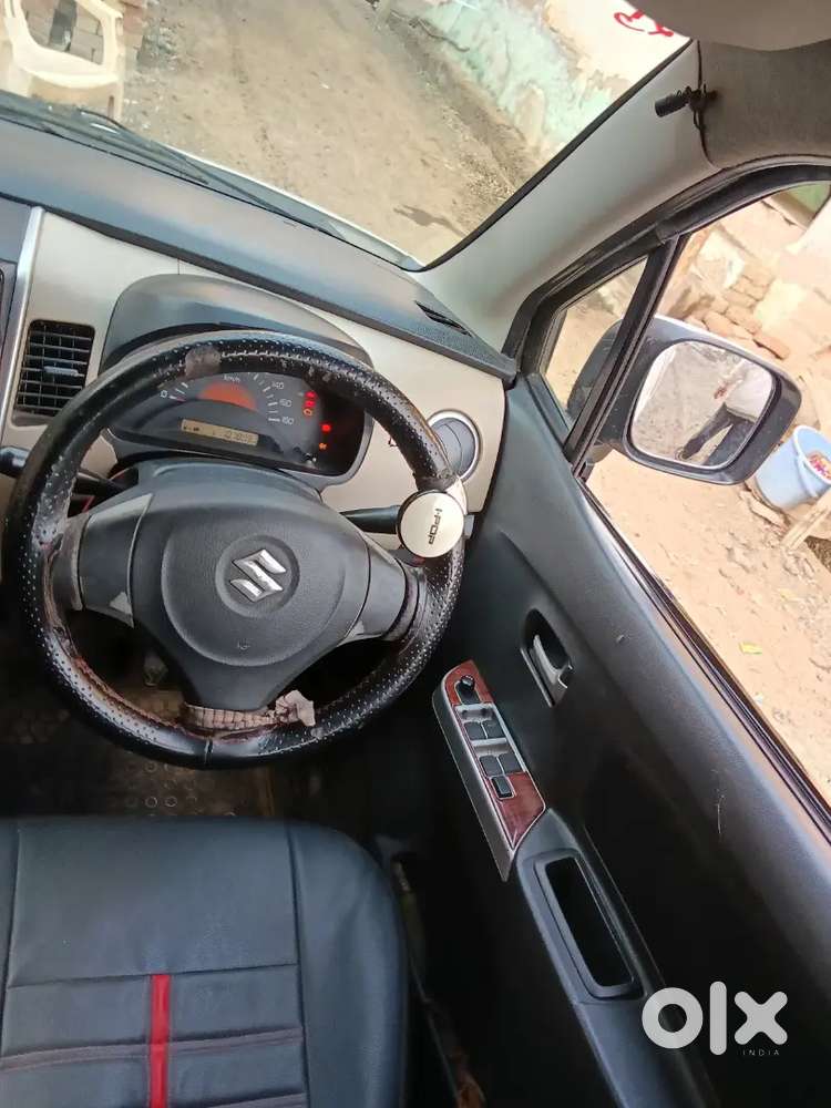 Car Me Koi Bhi Kami Nhi Hai