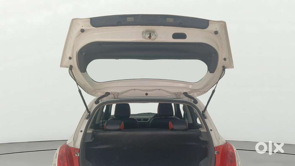 Maruti Suzuki Swift Zxi, 2013, Petrol