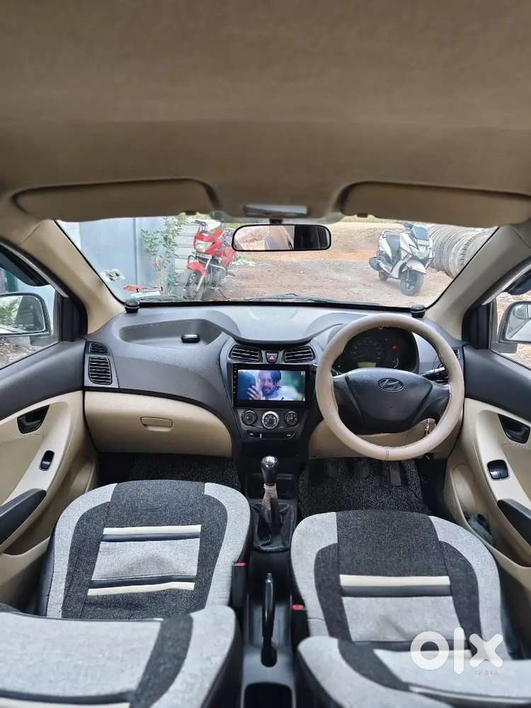 Hyundai Eon 2017. Exchange Me Dusri Gadi Bhi Chalengi