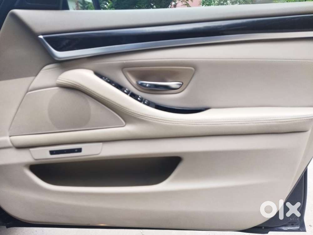 Bmw 5 Series 523i Sedan, 2010, Petrol
