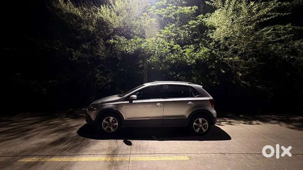 Polo Cross Imported Looks 25+ Mileage