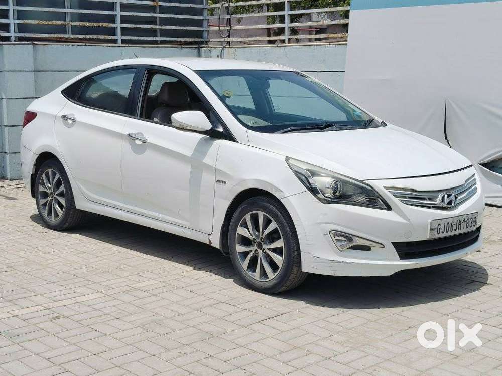 Hyundai Verna 1.6 S (o) Vtvt, 2015, Petrol