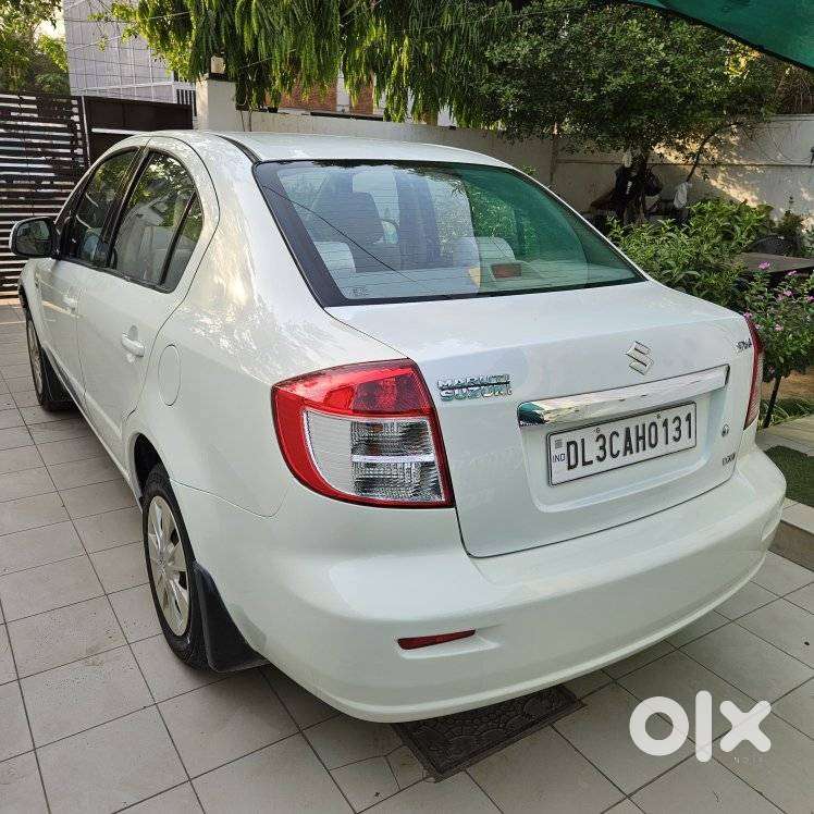Maruti Suzuki Sx4 Vxi Bsiv, 2013, Petrol
