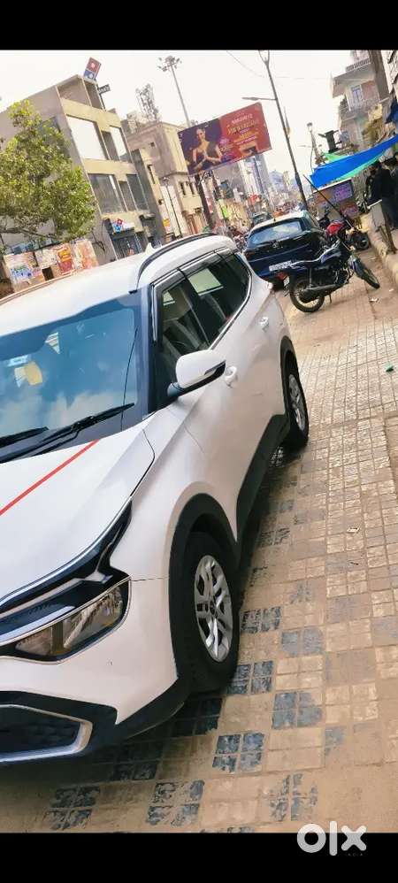 Kia Carens 2022 Diesel 68569 Km Driven Up 83 Number Hai Firozabad Ka