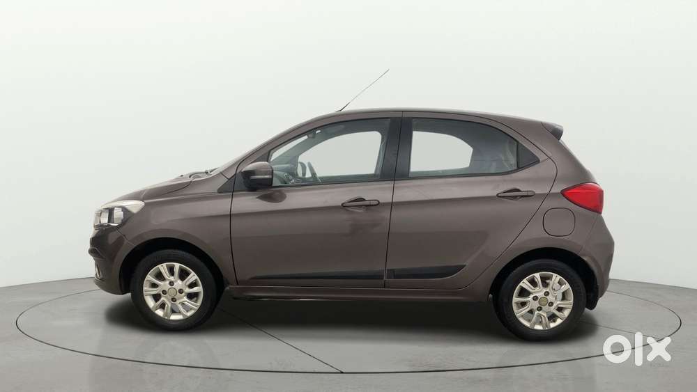 Tata Tiago 1.2 Revotron Xza, 2017, Petrol