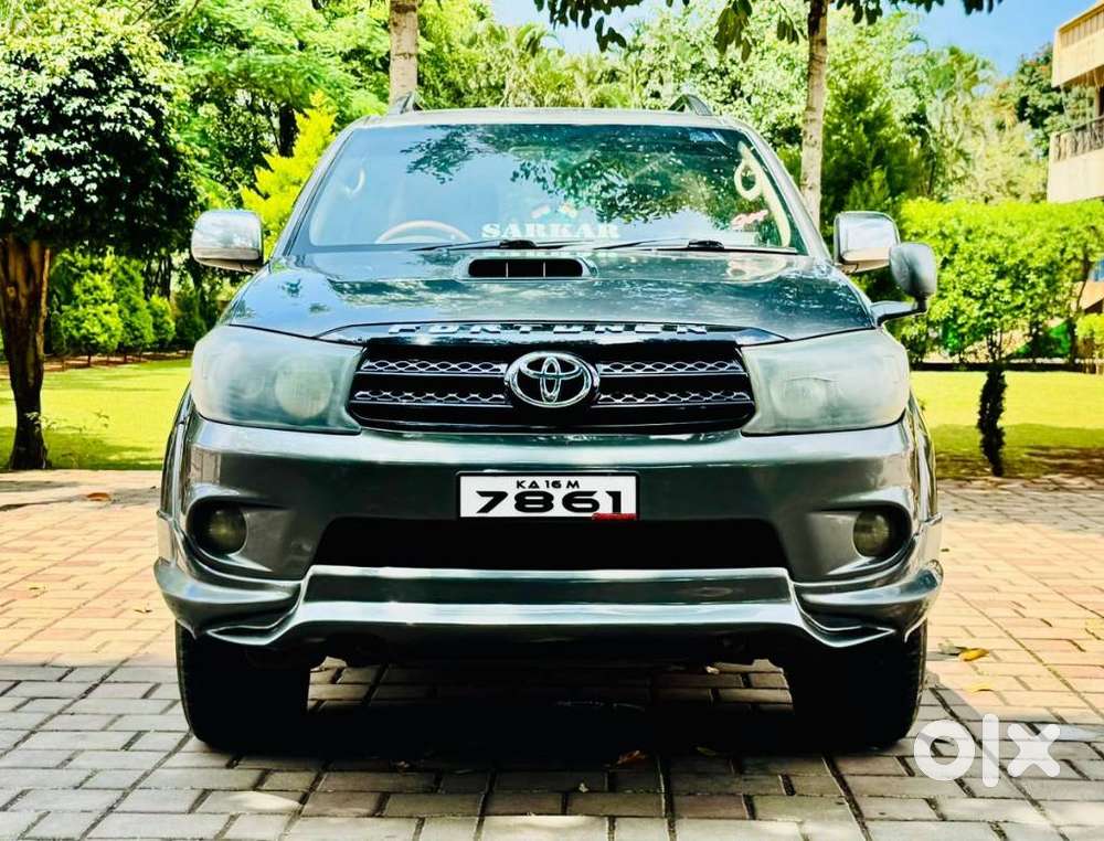 Toyota Fortuner, 2010, Diesel