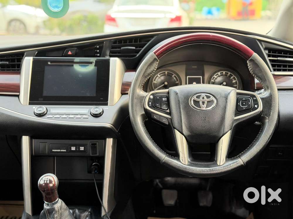 Toyota Innova Crysta 2.4 Vx Mt, 2016, Diesel