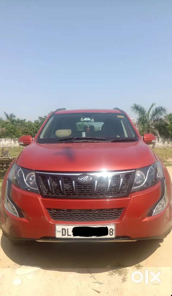 Mahindra Xuv 500 W10