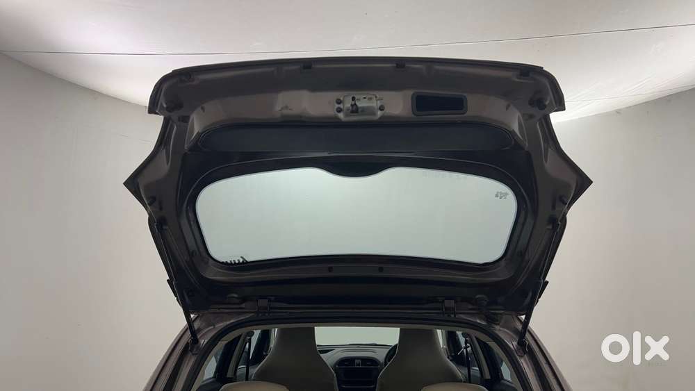 Tata Tiago Xe, 2019, Petrol