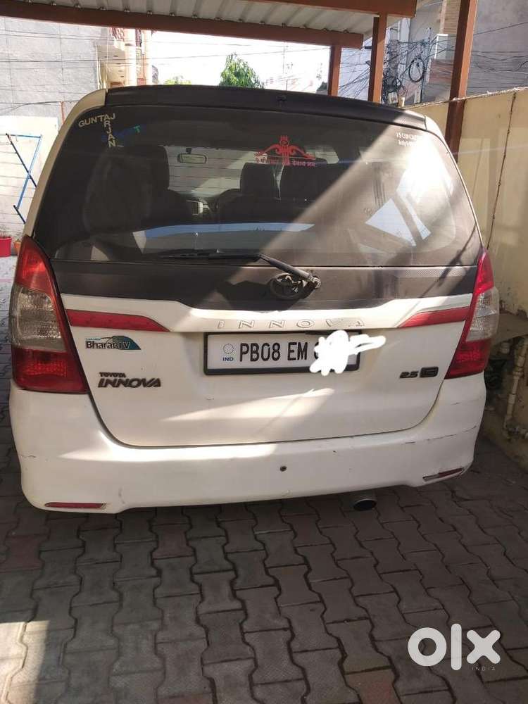 Toyota Innova 2012 Diesel Well Maintained