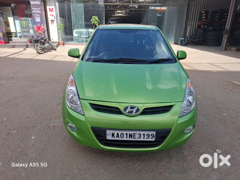 Hyundai I20 2009-2011 1.4 Asta (at), 2010, Petrol