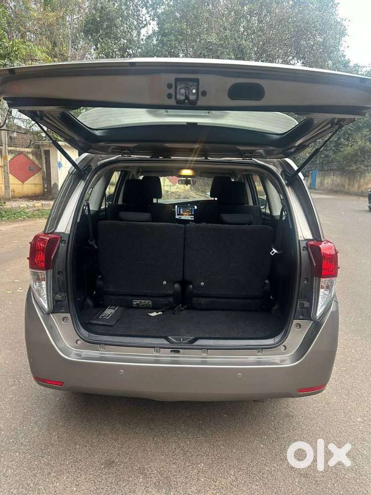 Toyota Innova Crysta 2.4 V, 2017, Diesel