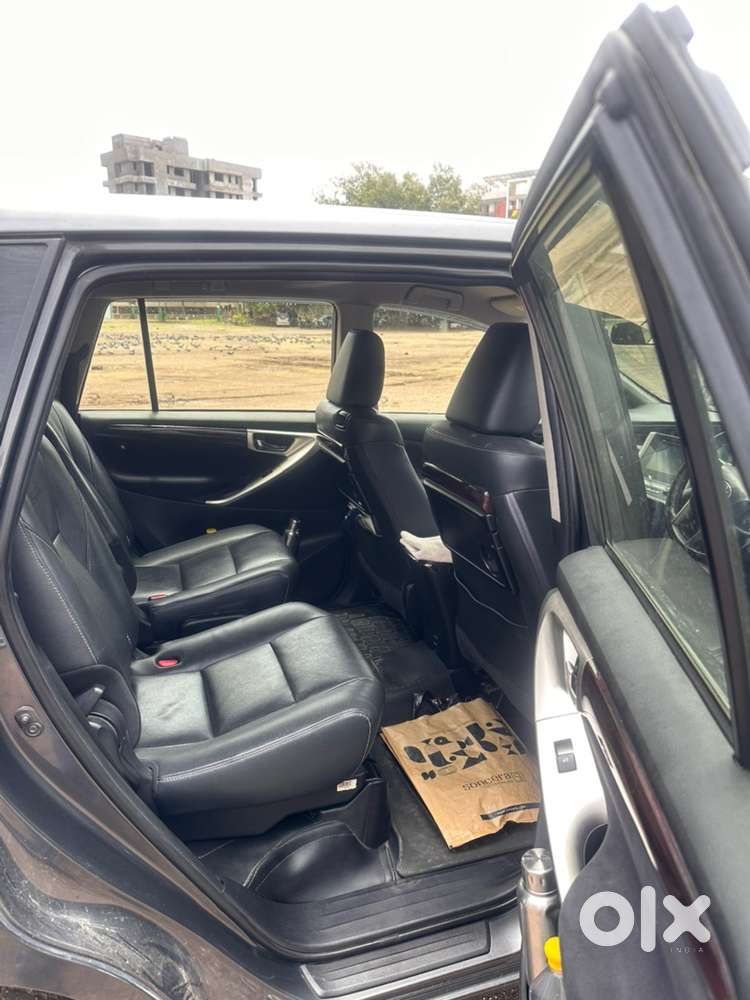Toyota Innova Crysta 2019
