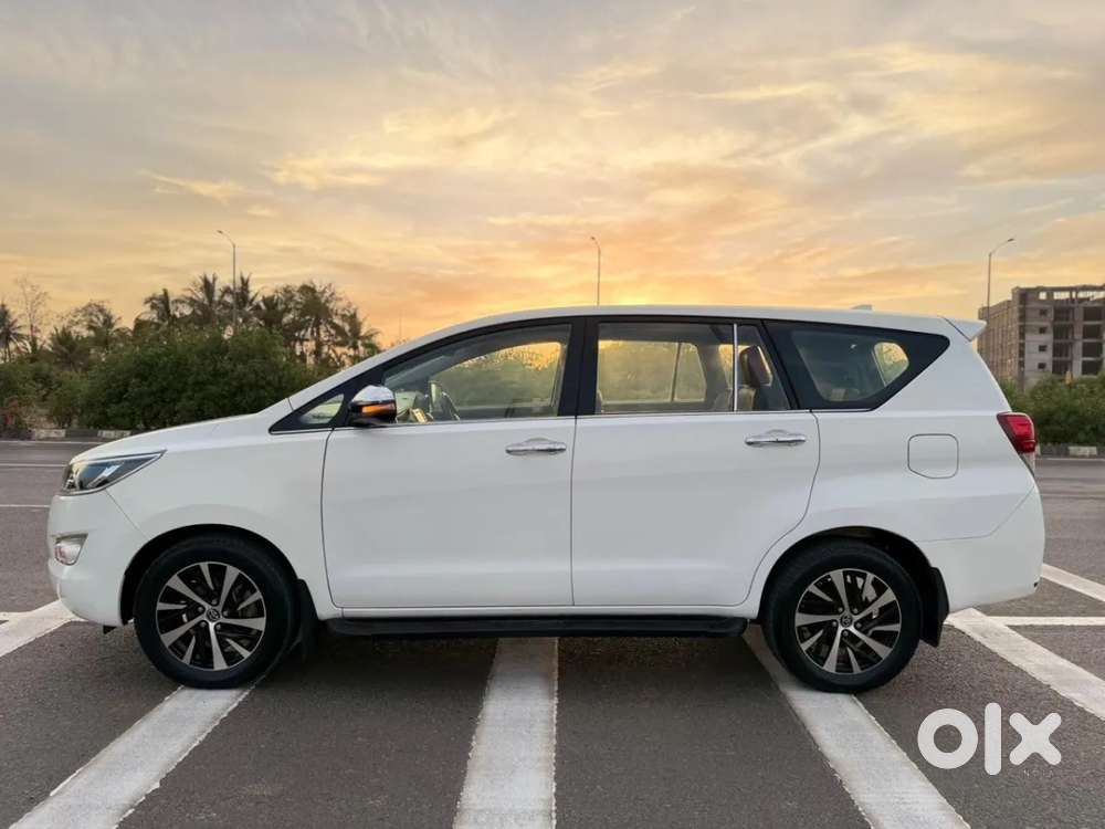 Toyota Innova Crysta 2.8 Zx At 7 Seater, 2019, Diesel