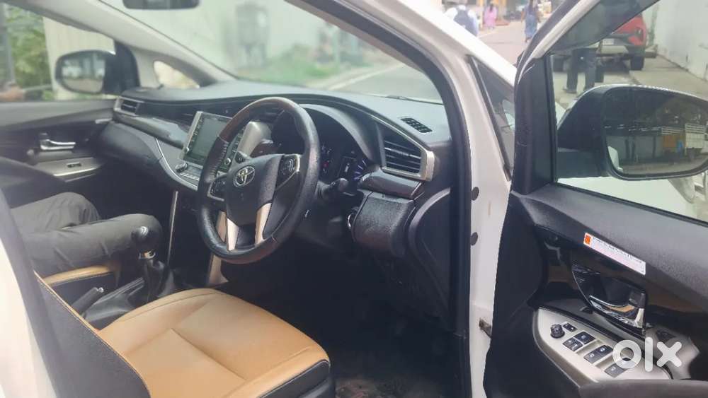 Toyota Innova Crysta [2020-ongoing] 2.4 Zx 7 Str, 2022, Diesel