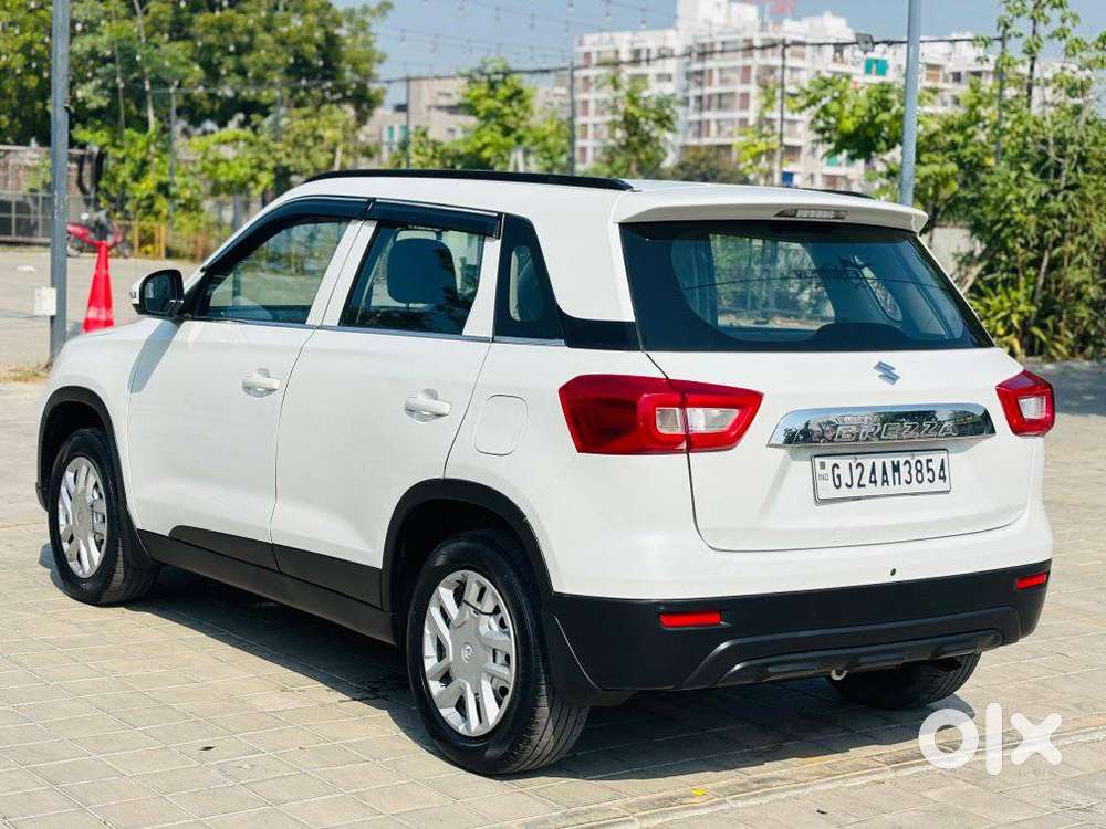 Maruti Suzuki Brezza 1.5 Vxi Cng, 2021, Cng & Hybrids