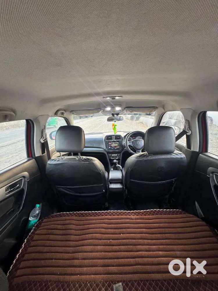 Maruti Suzuki Brezza 2019 Diesel 128000 Km Driven Tiptop Condition