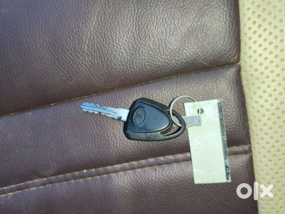 Tata Nano Xe, 2012, Petrol