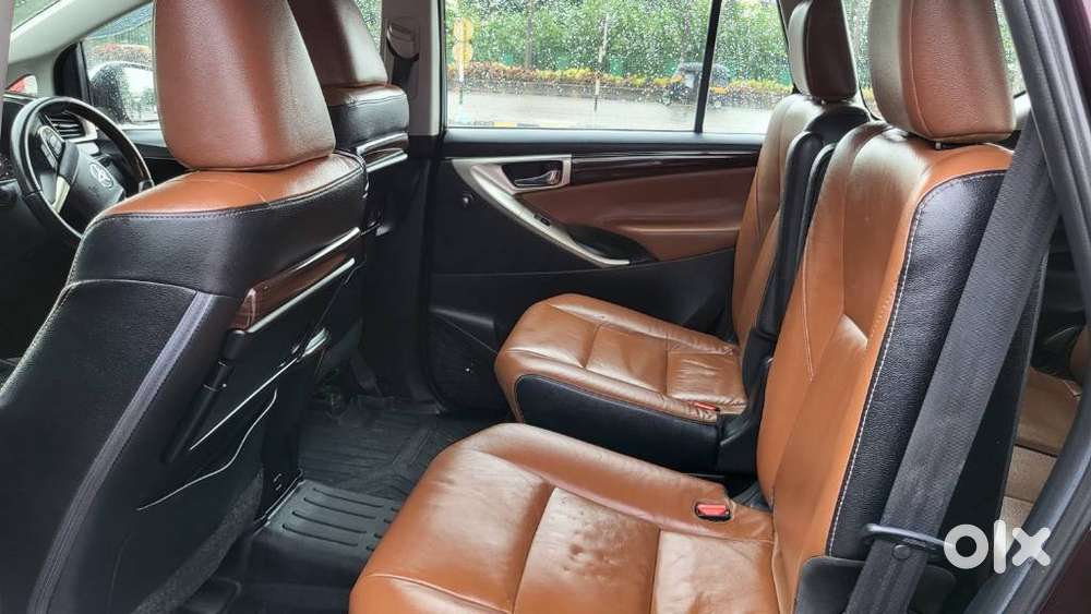 Toyota Innova Crysta 2.8z Automatic, 2016, Diesel