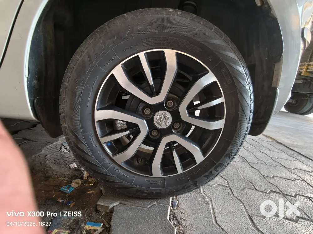 Maruti Suzuki Swift 2022 Petrol 83500 Km Driven