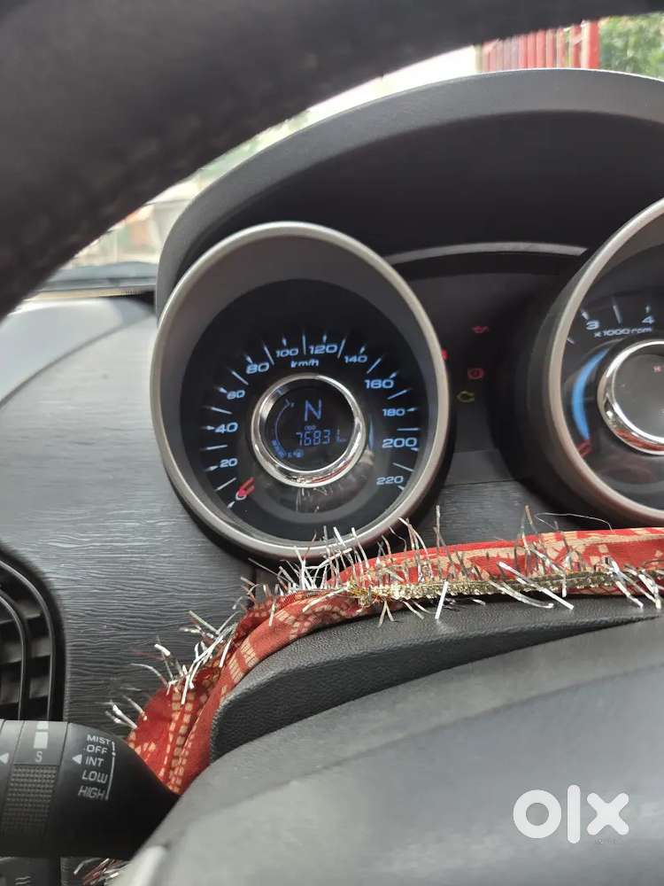 Mahindra Xuv500 2015 Diesel 77000 Km Driven